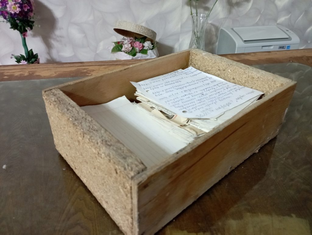 Историю на помойку: в Волгограде письма защитников Сталинграда оказались на мусорке